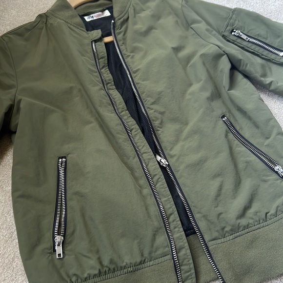 H&M Army Green bomber - Picture 2 of 4